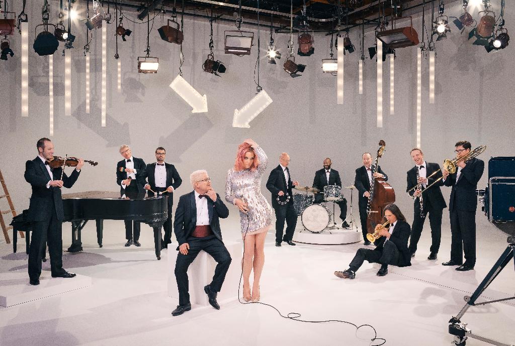 PINK MARTINI